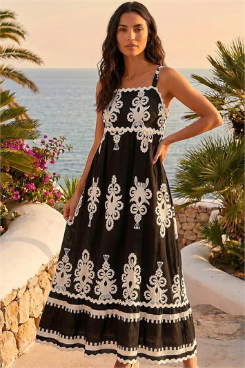 Black Paisley Ric Rac Maxi Dress