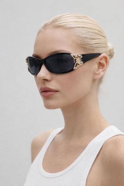 Pink Vintage Wrap Around With Butterfly Detail Sunglasses In Black