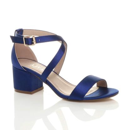 Mid Block Heel Crossed Straps Sandals M000033275