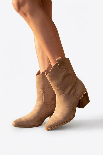 Jessie Womens Suede Western Ankle Boots M000023950