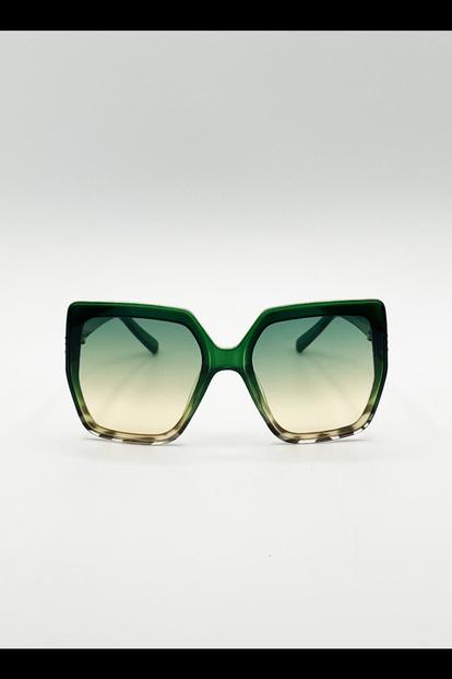 Black Oversized Cateye Sunglasses With Diamante Detail