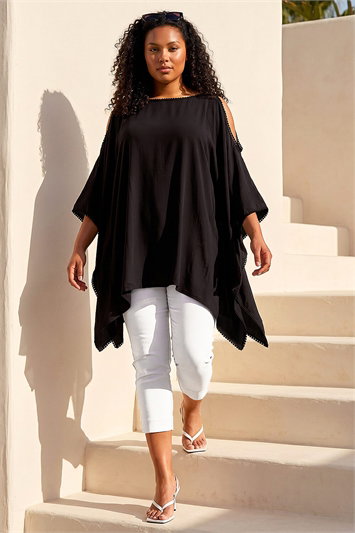 Curve Bobble Trim Hanky Hem Top 20178908