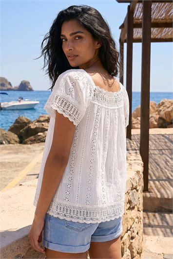 Broderie Lace Detail Top 20247538