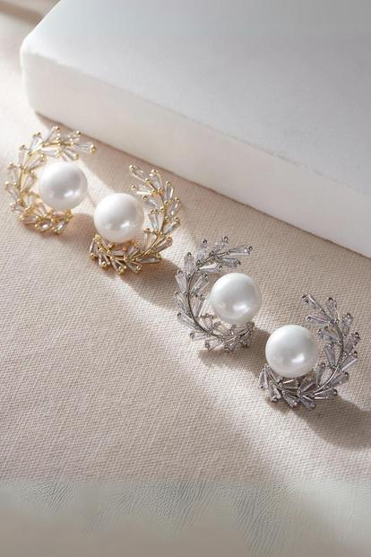 Metallic Leaf & Pearl Sparkly Statement Stud Earrings
