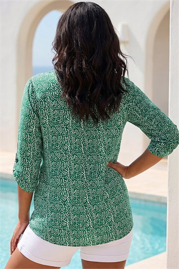 Curve Spot Print Notch Neck Top 20256534
