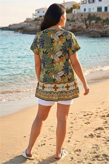 Curve Leaf Print V-Neck Lace Top 20259740