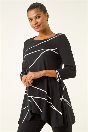 Black Linear Print Hanky Hem Top