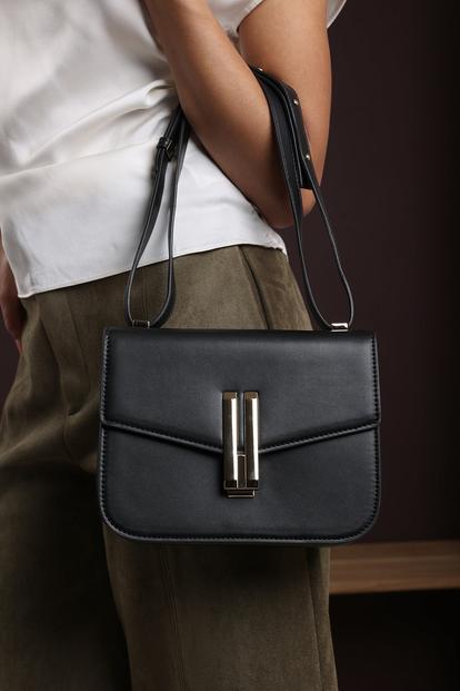 Black Delrio Gold Clasp Cross Body Tofu Bag