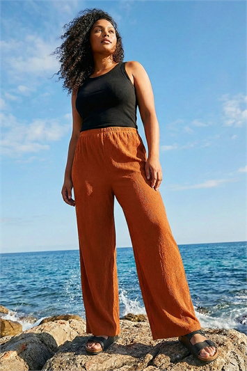 Red Curve Textured Stretch Trouser