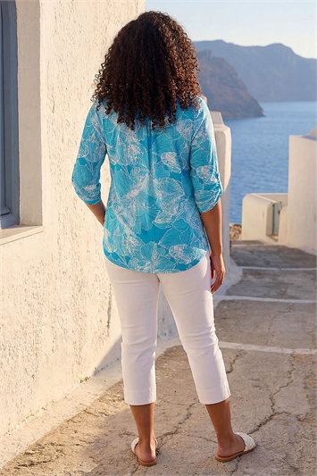 Curve Textured Floral Print V-Neck Shirt 19395792