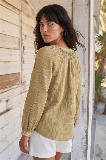 Embroidered Neck Top 20240740
