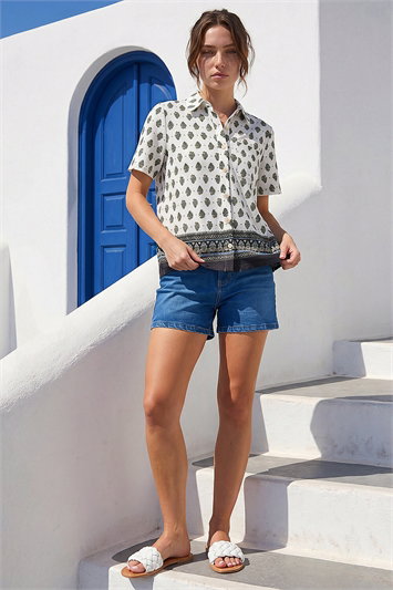 Petite Border Print Button Up Blouse 10227338