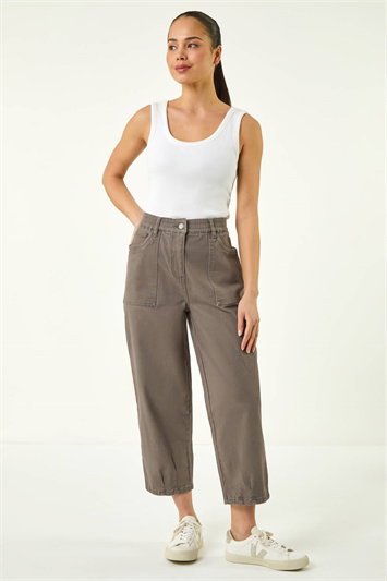 Petite Pocket Front Cropped Jeans 18111590