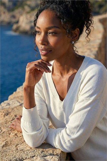 White Plain Stretch V-Neck Jumper