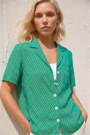 Petite Geometric Buttoned Blouse 10142534