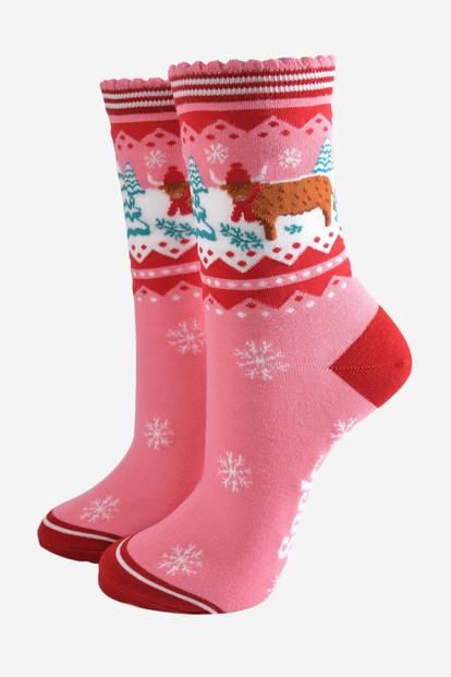 Pink Highland Cow Christmas Bamboo Socks