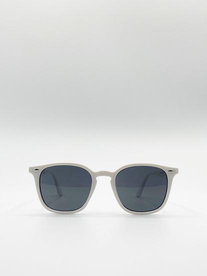 White Classic Preppy Square Sunglasses With Key Hole Nosebridge