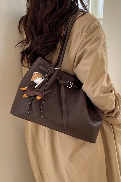'Orelia' Large Shoulder Tote Bag With Charm M000014182