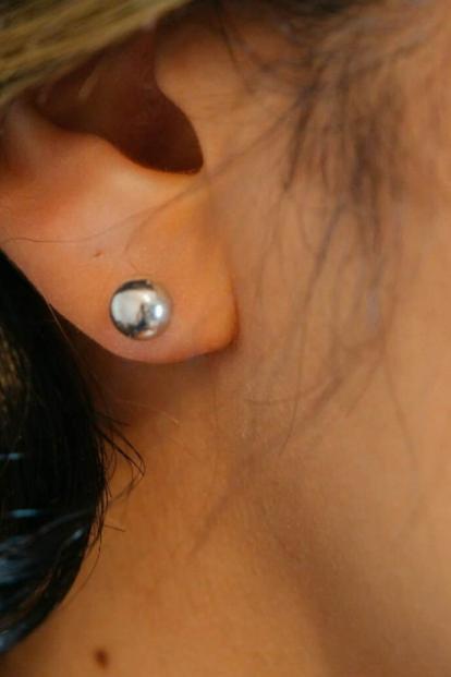 Metallic 6Mm 925 Sterling Silver Unisex Round Ball Stud Earrings