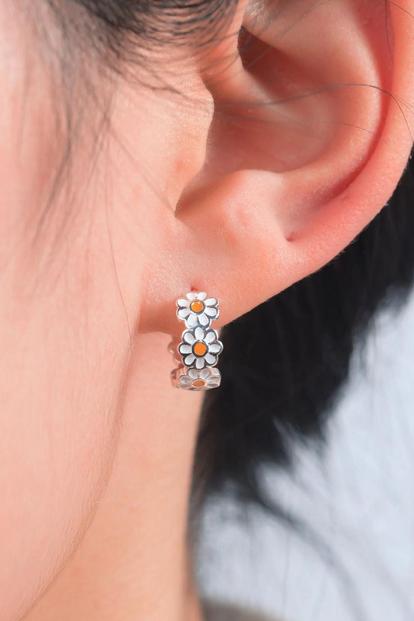 Metallic Sterling Siver Daisy Hoop Earrings