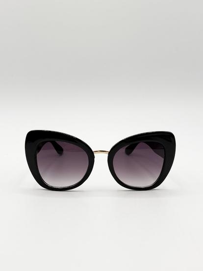 Black Oversized Cat-Eye Sunglasses In Black