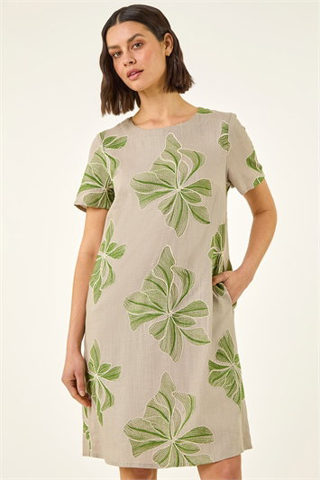 Embroidered Floral Shift Dress 14864534