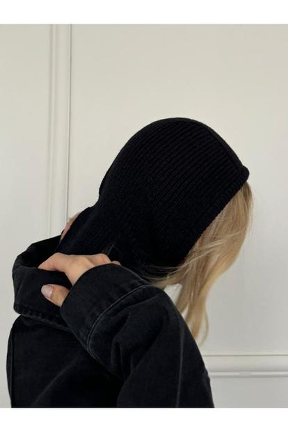 Black Knitted Black Balaclava With Snap Fastening