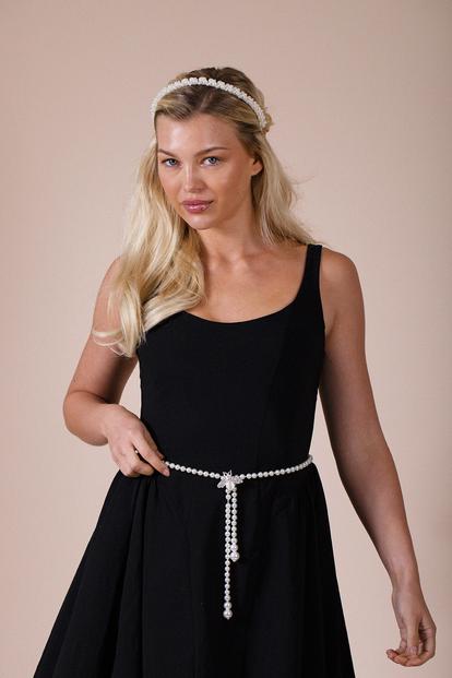 White Bee Pearl Pendant Chain Belt In Silver