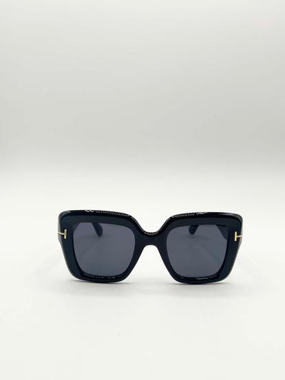 Black Bold Square Sunglasses In Black