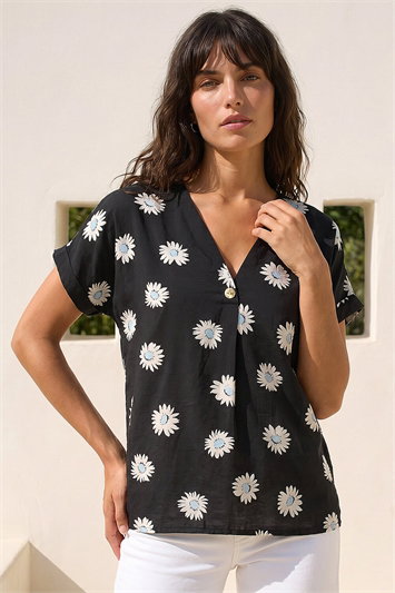 Black Daisy Print Pleat Front Top