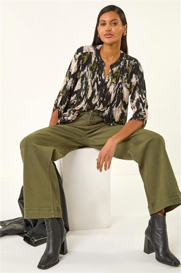 Black Abstract Print Pintuck Stretch Top