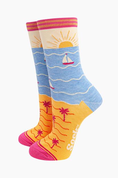 Cream Beach Sunset Bamboo Socks - Cream/Blue