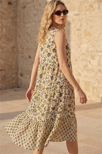 Floral Contrast Collared Swing Dress 14900138
