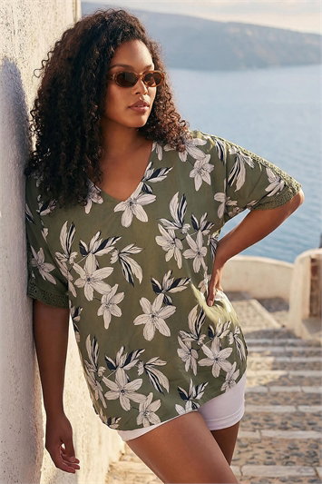 Green Curve Floral Print Crochet Top