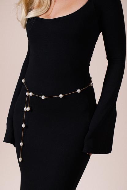 Metallic Minimal Pearl Chain Belt In Gold
