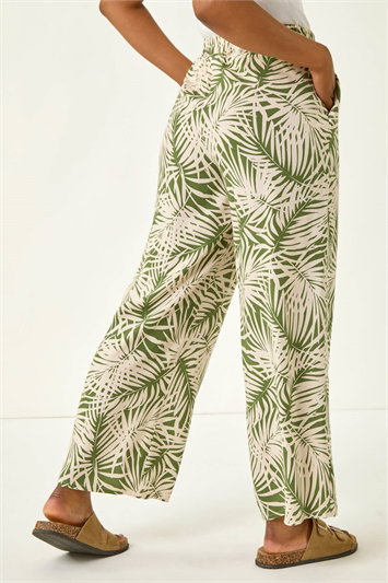Petite Leaf Print Wide Leg Trouser 18095240