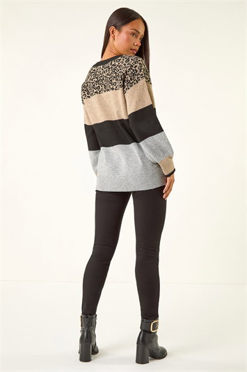 Petite Animal Block V-Neck Jumper 16313888