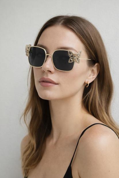 Black Square Oversized Diamante Detail Sunglasses In Black
