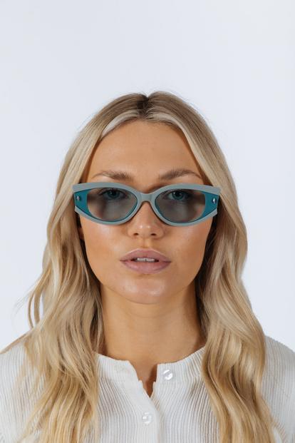 Blue Oval Rectangular Vintage Sunglasses In Blue