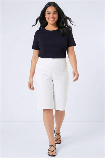 White Curve Knee Length Elastic Waist Shorts