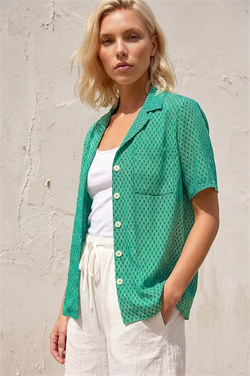 Green Petite Geometric Buttoned Blouse
