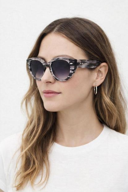 Black Round Stripe Cat Eye Sunglasses