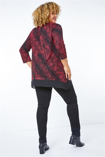 Curve Animal Contrast Hem Top 19120178