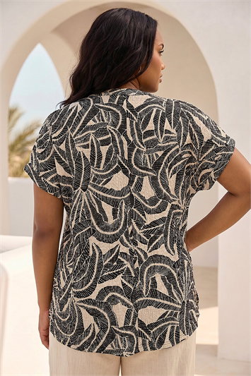 Curve Textured Print Stretch Top 19504659