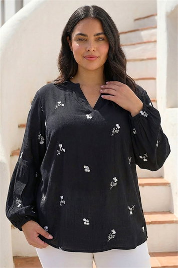 Curve Embroidered Woven Top 20242908