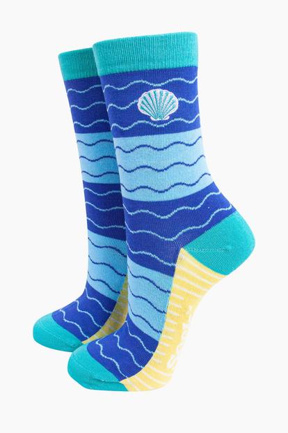 Blue Embroidered Scallop Shell Combed Cotton Socks