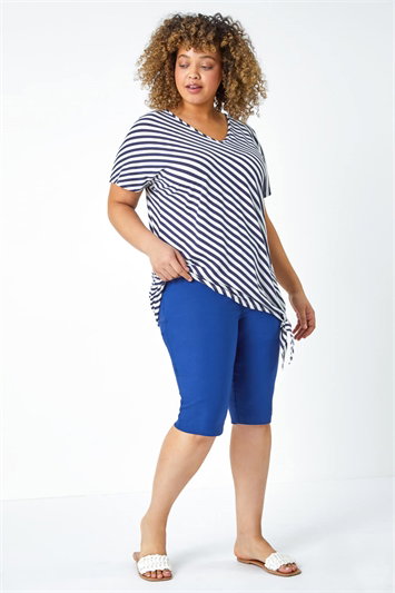 Curve Knee Length Elastic Waist  Shorts 18035854