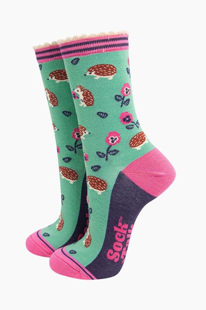Green Hedgehogs And Pansies Floral Bamboo Socks - Mint