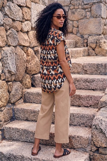 Abstract Print Stretch Top 19487108