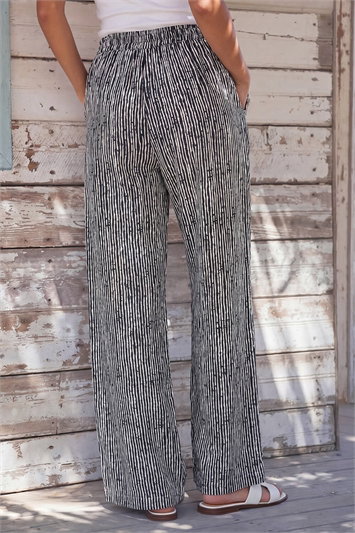 Stripe Print Wide Leg Trousers 18116008